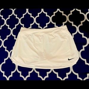 Nike Women’s Court Pure Skort